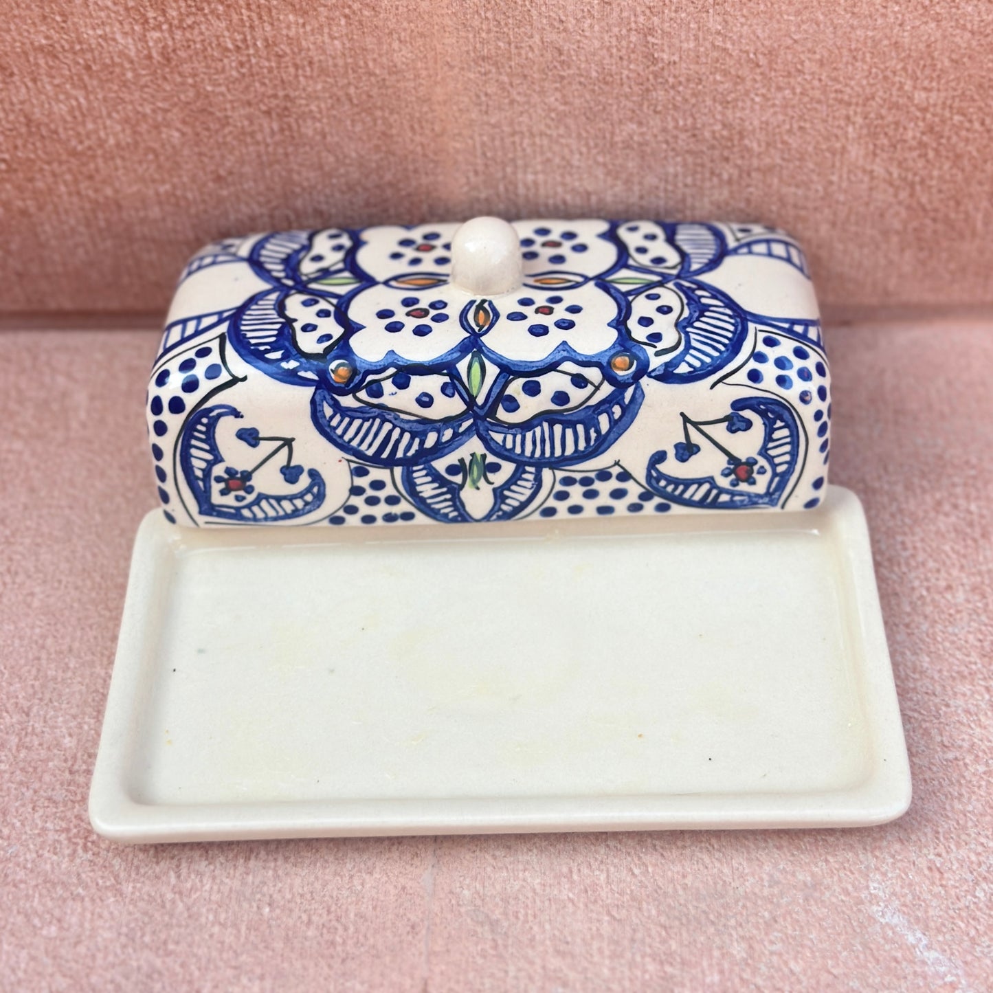 Butter Dish with Lid